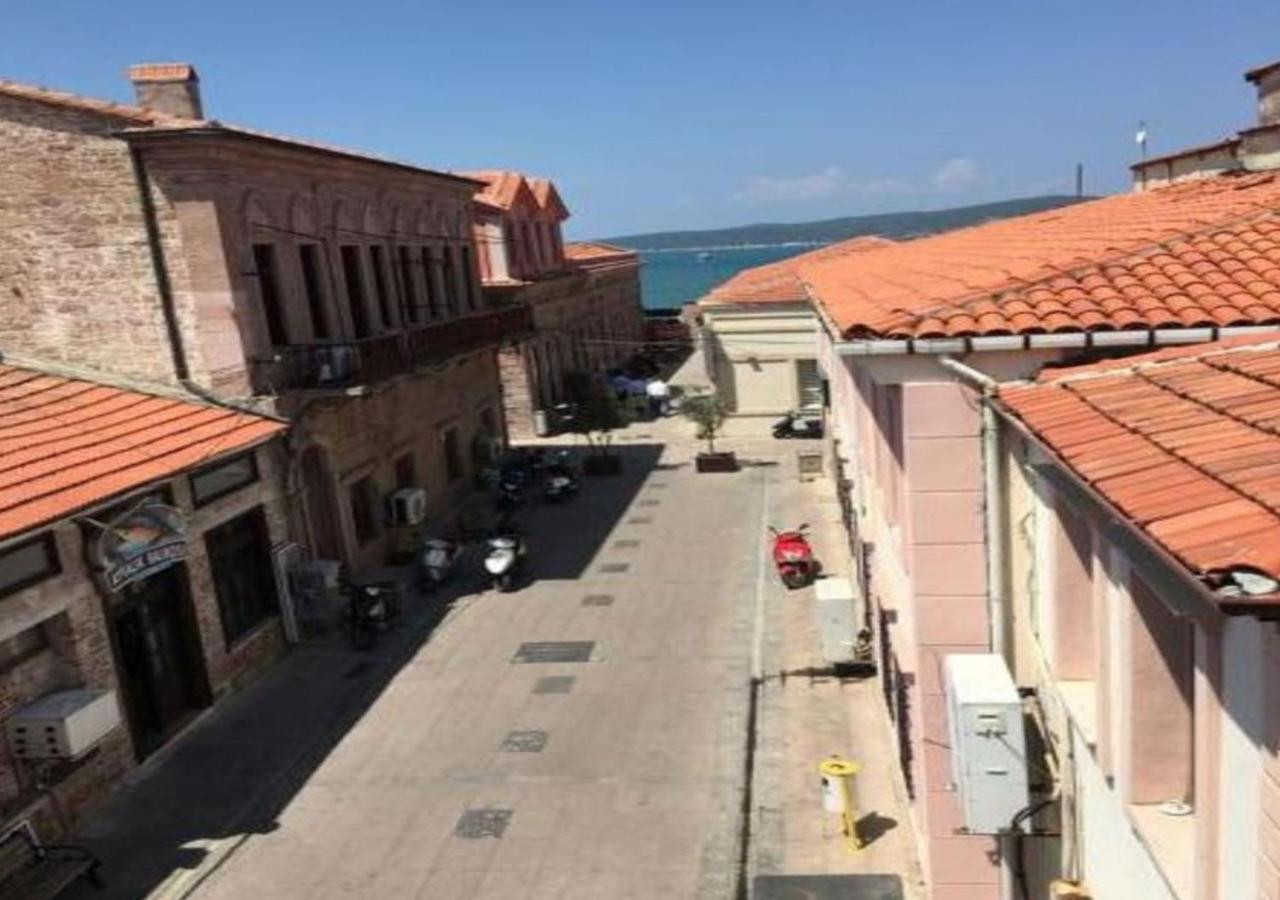 Aziz Arslan Hotel Айвалык Экстерьер фото